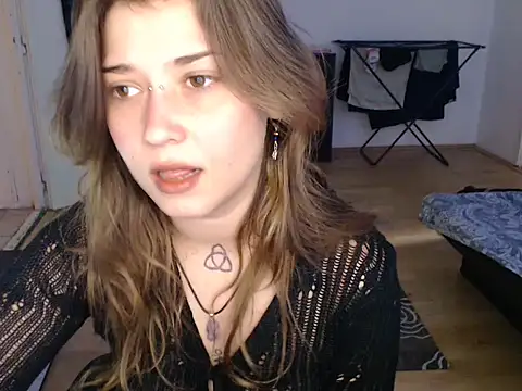 AlienforTwenty online show from January 11, 8:10 am