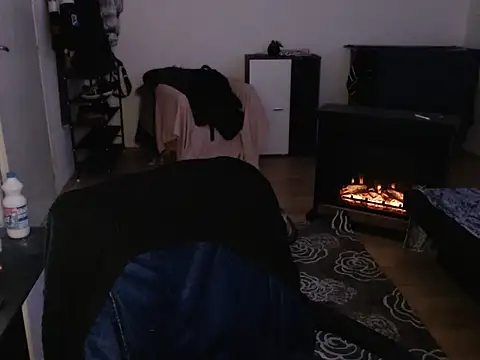 AlienforTwenty online show from January 6, 10:41 am