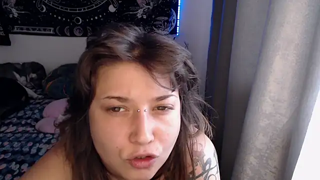 AlienforTwenty online show from May 11, 7:54 am