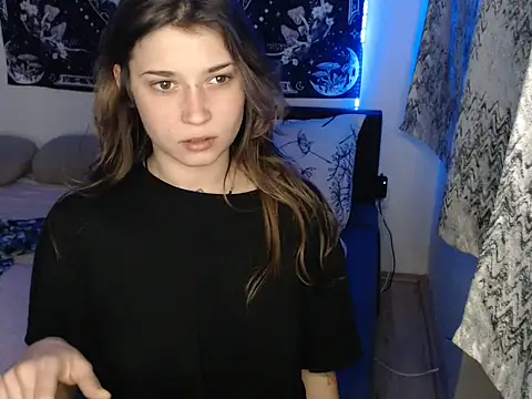 AlienforTwenty online show from January 13, 11:41 pm