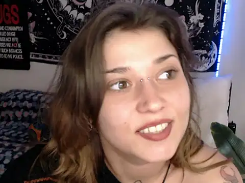 AlienforTwenty online show from February 16, 10:47 am