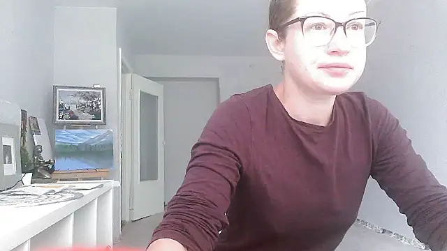 Snapshot of Alice_newhome chatting on June 18, 10:20 am Alice newhome online show from June 18, 10:20 am