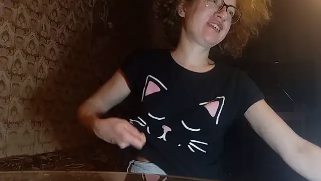 Alice newhome online show from January 7, 9:42 pm