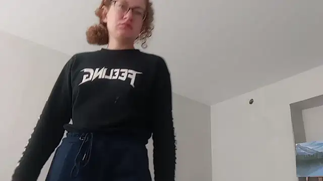 Snapshot of Alice_newhome chatting on May 31, 6:52 am Alice newhome online show from May 31, 6:52 am
