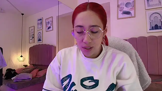 Celestee15  online show from February 10, 11:20 am