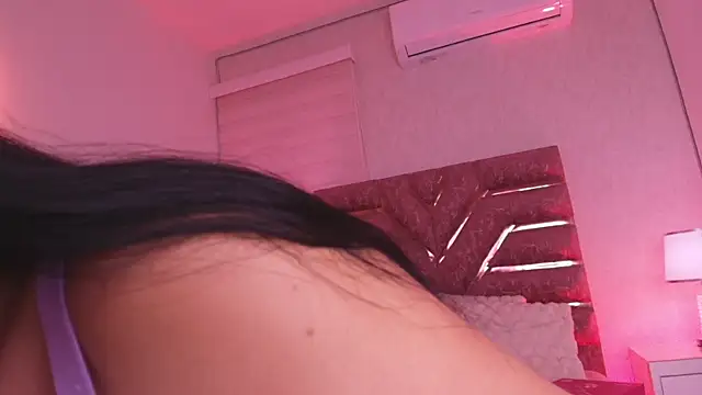 sofia go  online show from April 30, 12:01 pm