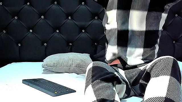 NathanBrookhs online show from December 21, 9:26 pm