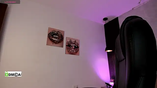 Perla dixon online show from January 18, 7:39 pm