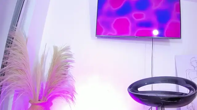 Camila saaenz online show from March 29, 6:15 am