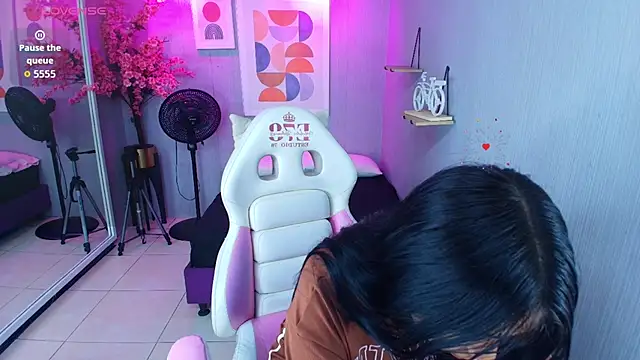 Carolina cherry online show from March 25, 12:48 pm