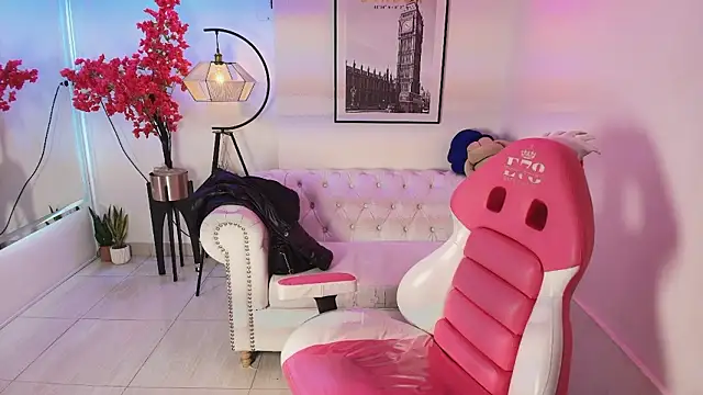 Carolina cherry online show from January 19, 11:47 am