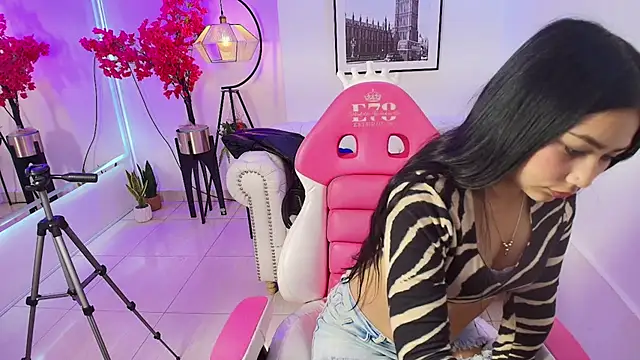 Carolina cherry online show from January 12, 11:50 am