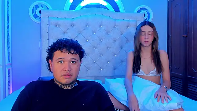 Beele and Evie online show from February 28, 8:08 pm