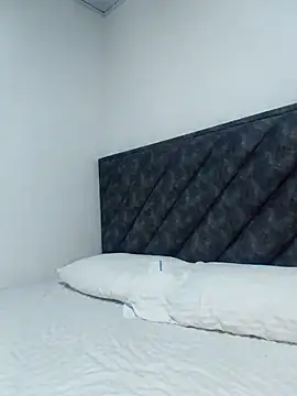 MMia 18 online show from February 26, 9:31 am