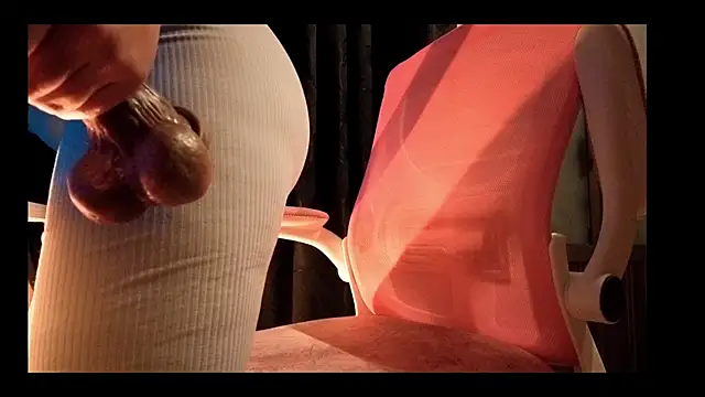 vickvalencia2 online show from April 14, 3:22 am