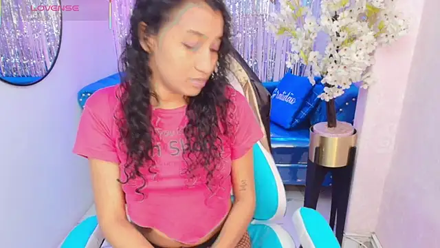 Nina willyams online show from December 23, 3:50 am