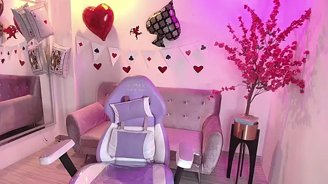 Sophie clay online show from February 12, 7:02 pm