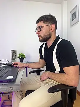 Steve-Carter online show from April 15, 11:49 am