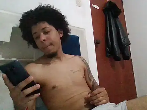 alejandro31727 online show from December 15, 7:52 pm