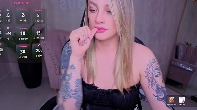 Snapshot of Aria95_a chatting on May 30, 1:39 pm Aria95 a online show from May 30, 1:39 pm