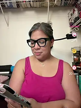 Snapshot of BettyWhispers chatting on June 21, 3:23 am BettyWhispers online show from June 21, 3:23 am