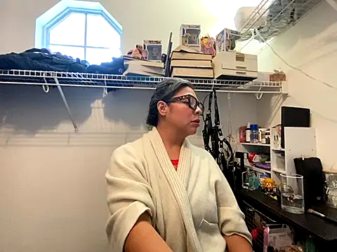 BettyWhispers online show from December 21, 6:42 pm