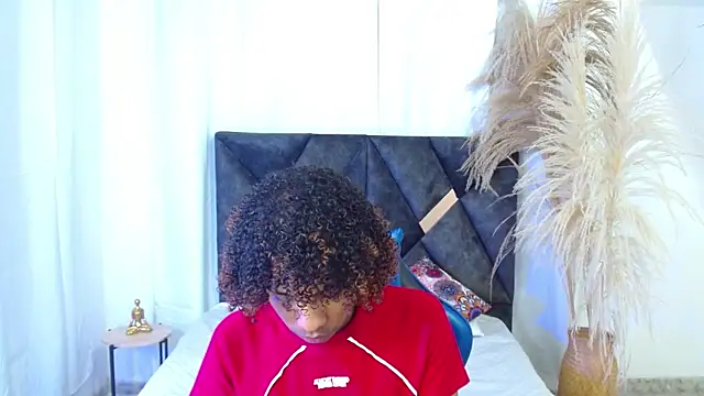 angelll18  online show from February 12, 9:14 pm