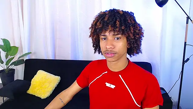 angelll18  online show from March 13, 1:27 pm