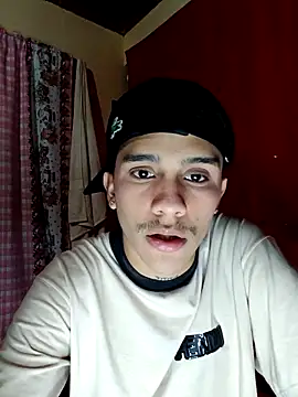 Snapshot of andy_star12 chatting on December 16, 1:54 am andy star12 online show from December 16, 1:54 am