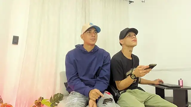 kings of heavens  online show from December 15, 1:44 am