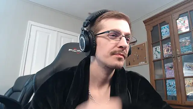 CasuallyCorrupted online show from December 21, 10:39 am