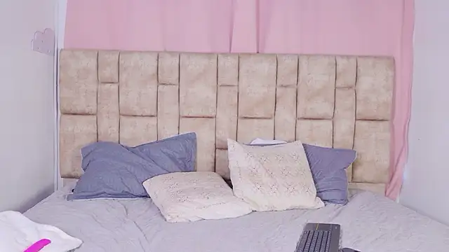 NanyMatrioska online show from March 12, 8:24 pm