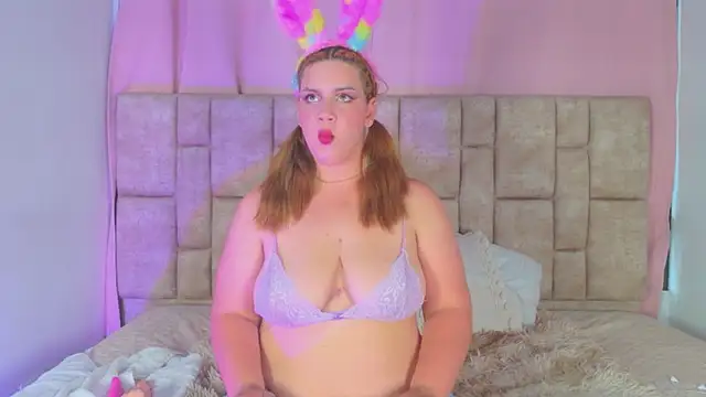 NanyMatrioska online show from April 4, 9:54 pm