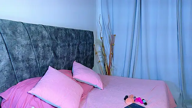 NanyMatrioska online show from January 7, 3:33 am