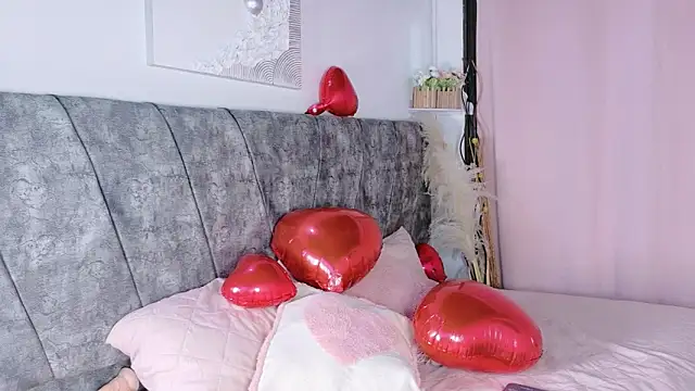 NanyMatrioska online show from February 12, 7:35 pm