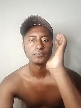 Snapshot of golosos2331 chatting on December 13, 8:37 pm golosos2331 online show from December 13, 8:37 pm