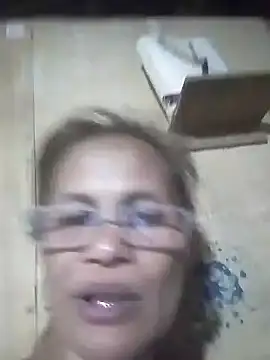 Petite elise online show from January 17, 2:09 pm