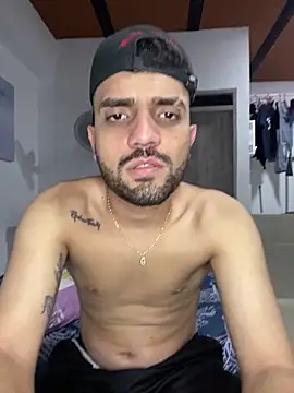 jamess 0 online show from May 25, 4:01 am