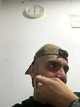 jamess 0 online show from January 11, 11:00 pm