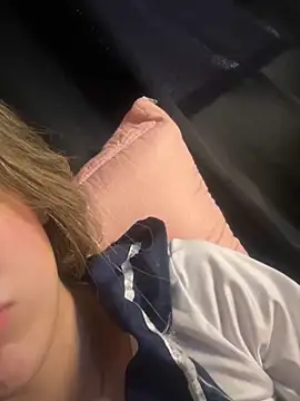 privsloirinha online show from December 21, 5:14 pm