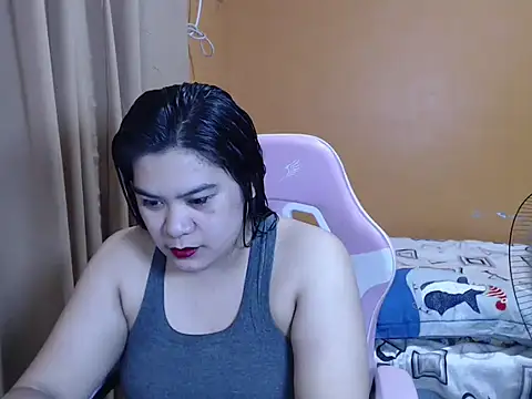 ur hotsexymaria online show from February 9, 11:58 pm