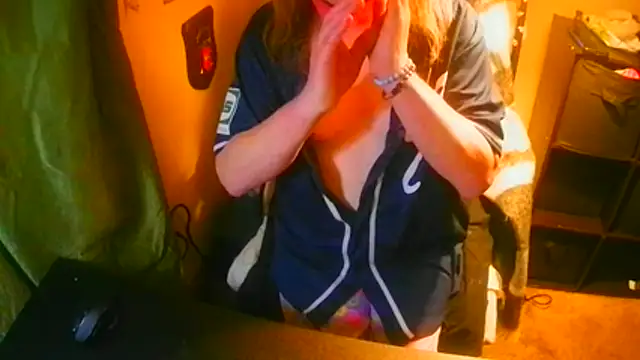 GoodGirlKelly online show from February 18, 1:14 am