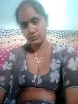 Akanksha soni online show from December 18, 9:25 am