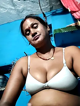 Akanksha soni online show from March 12, 9:08 pm