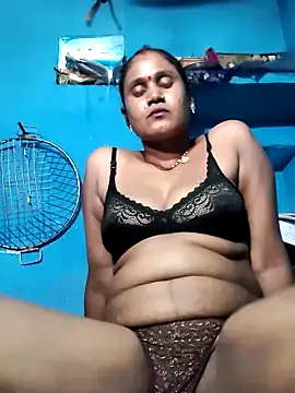 Akanksha soni online show from April 30, 8:10 am