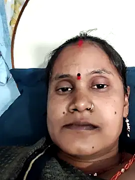 Akanksha soni online show from February 19, 7:49 am