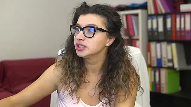 MiraBennet online show from February 6, 7:37 am