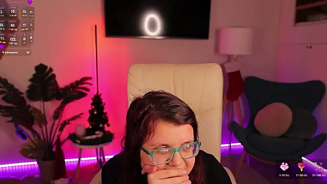 Snapshot of Ariell_Mini chatting on December 16, 6:50 am Ariell Mini online show from December 16, 6:50 am