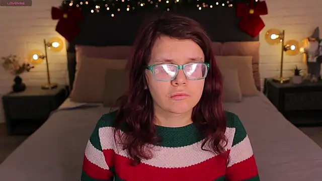 Ariell Mini online show from December 18, 7:02 am