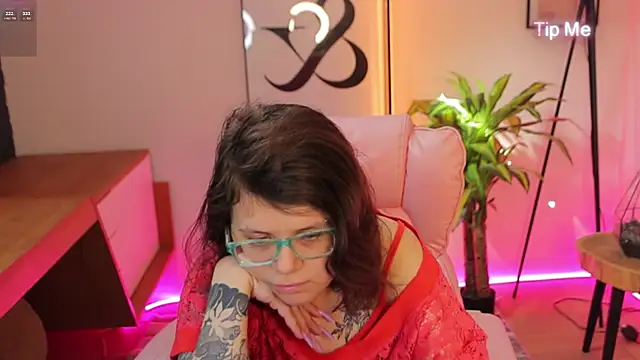 Ariell Mini online show from May 25, 5:51 am